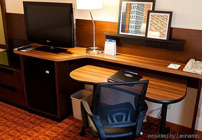 Hotel Fairfield & By Marriott 3*